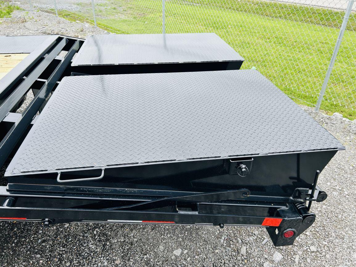 New 2024 Delco Dual T/A Gooseneck Trailer