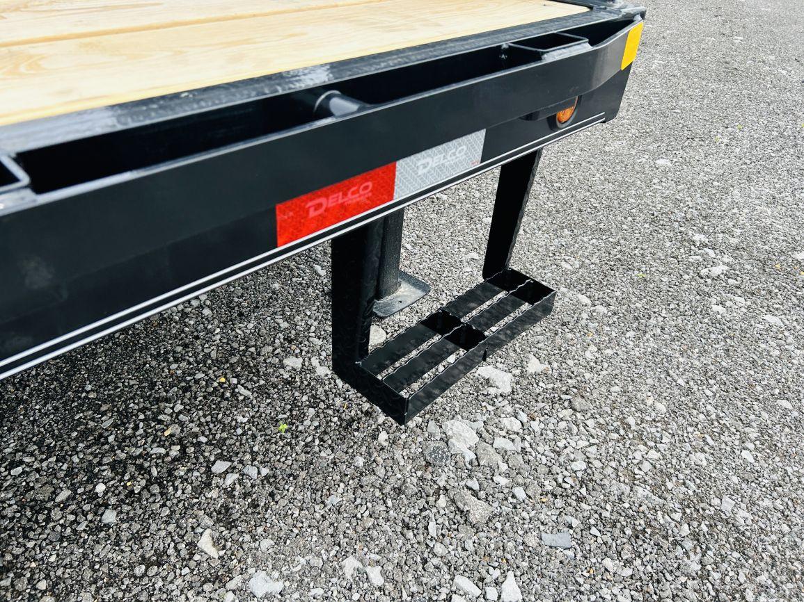 New 2024 Delco Dual T/A Gooseneck Trailer