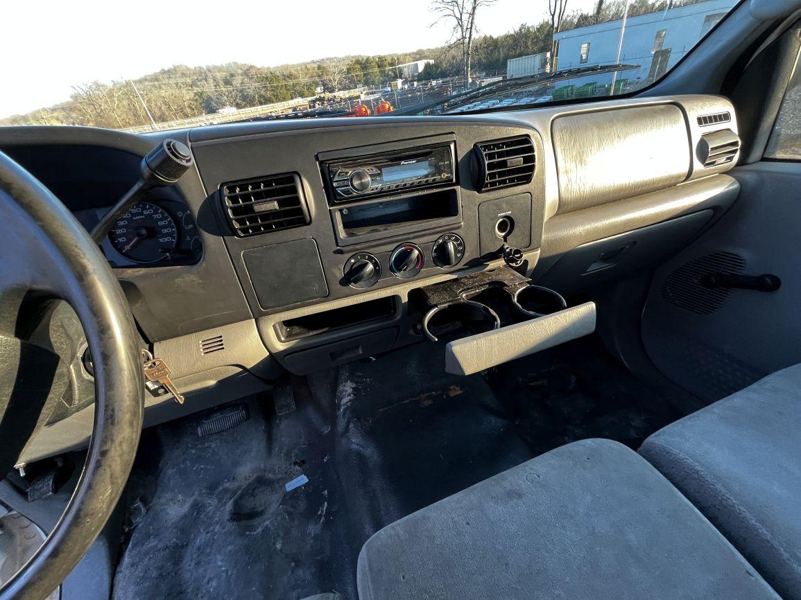 2005 FORD F-250 PICKUP TRUCK