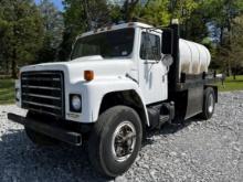 1981 INTERNATIONAL 1854 S/A Water Truck