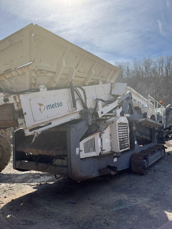 2010 Metso ST272 Screener