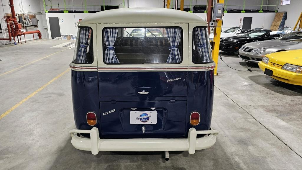 1968 Volkswagen 13 Window Bus