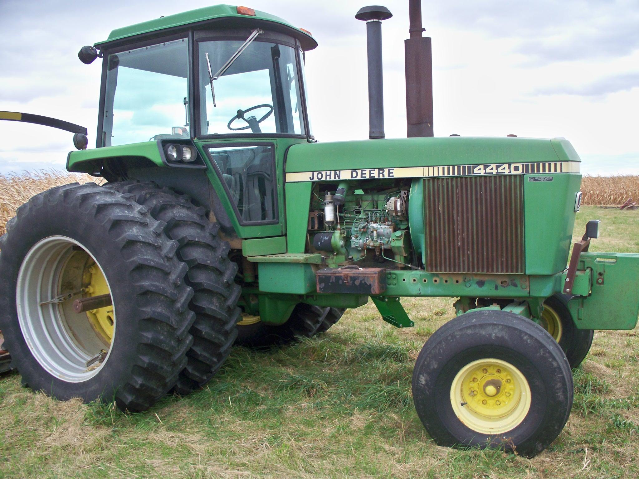 JD 4440 Tractor