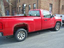 •	2008 Chevy Silverado