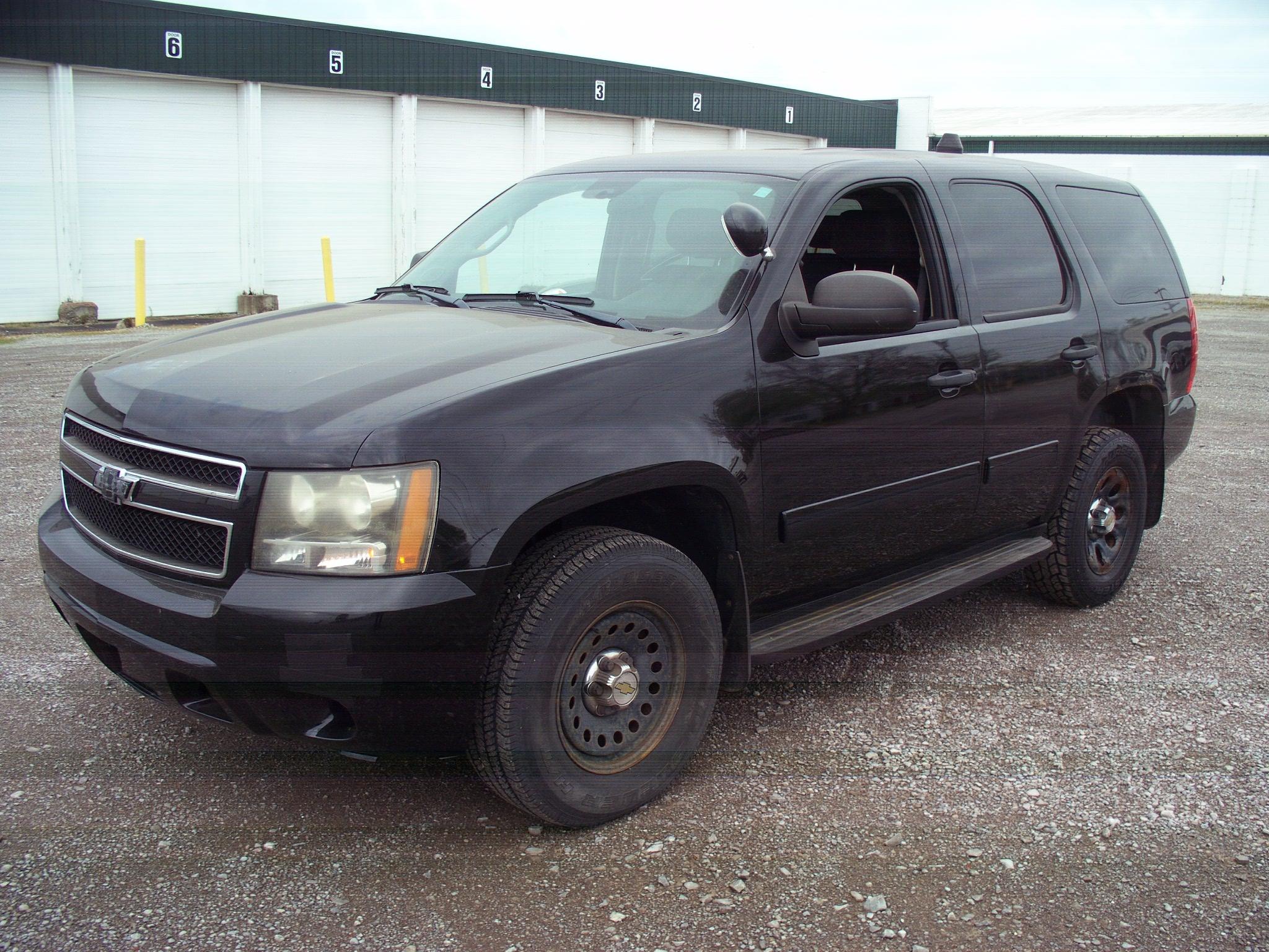 •	2010 Chevy Tahoe