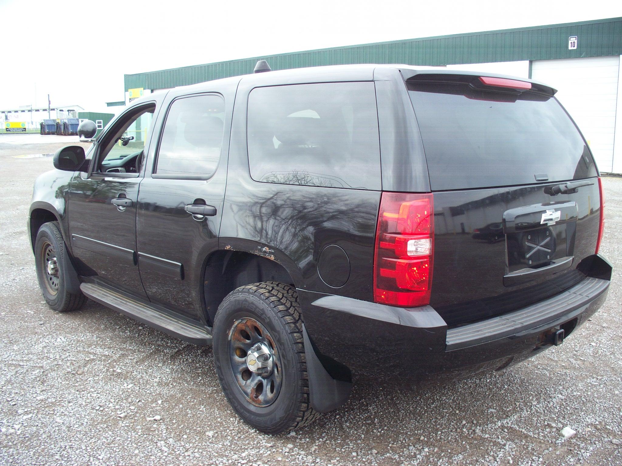 •	2010 Chevy Tahoe