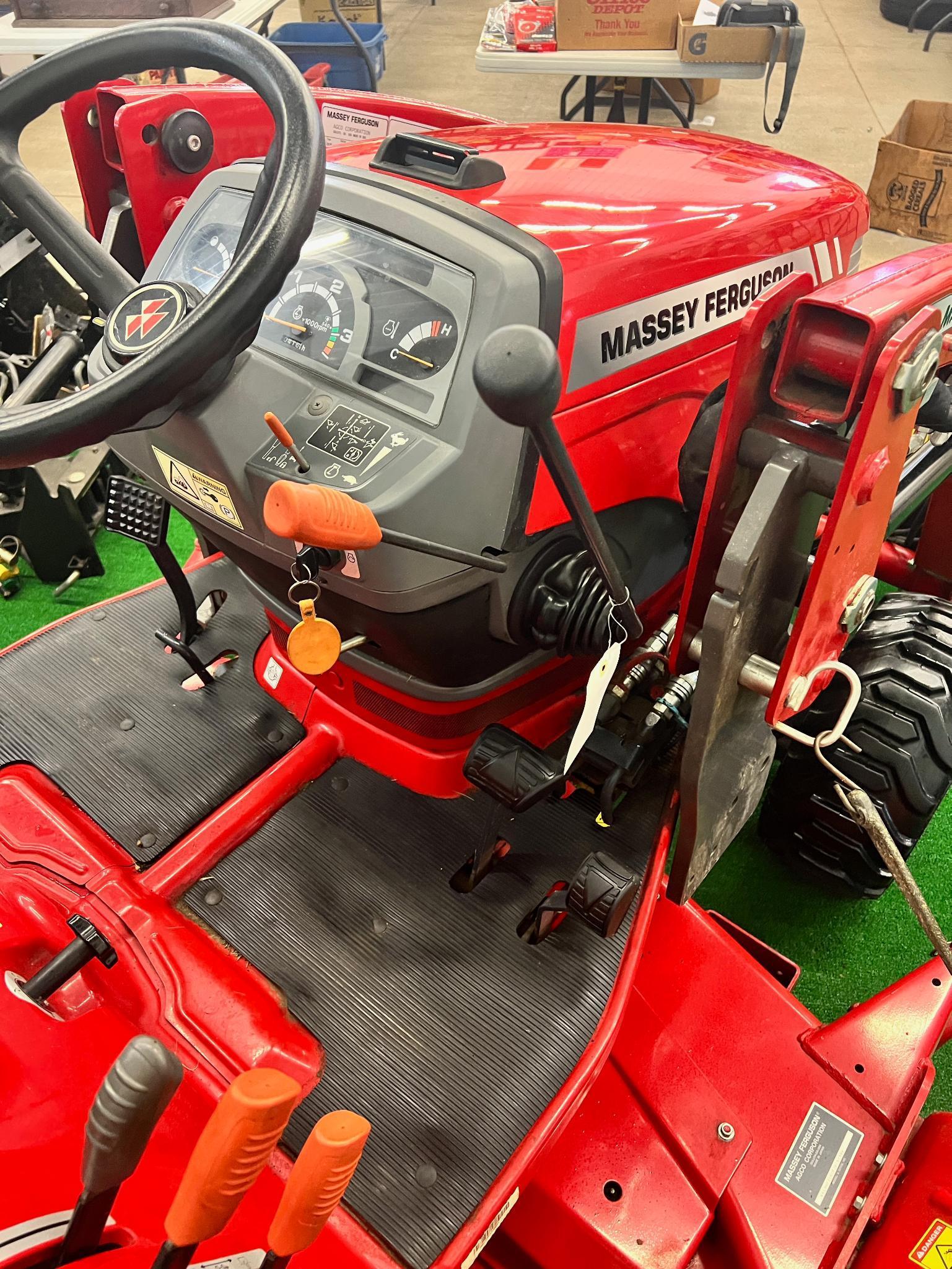 2017 Massey Ferguson GC1715 Tractor w/ DL95 loader w/ quick attach, showing 416 hours, 4 x 4