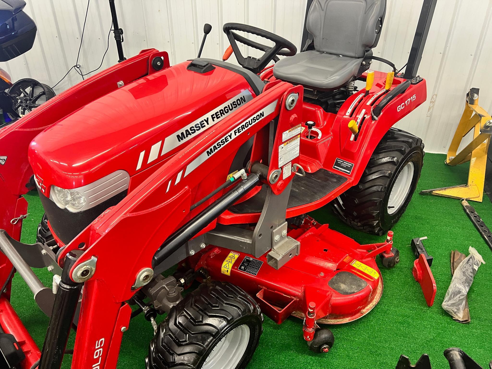 2017 Massey Ferguson GC1715 Tractor w/ DL95 loader w/ quick attach, showing 416 hours, 4 x 4