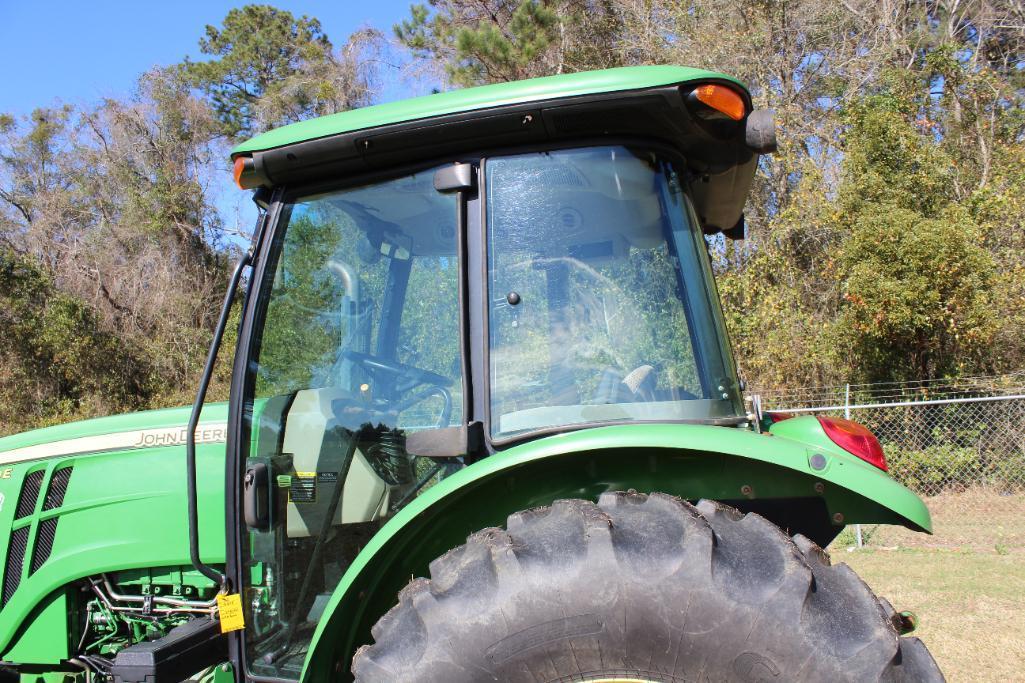 2014 John Deere 5100E MFWD tractor