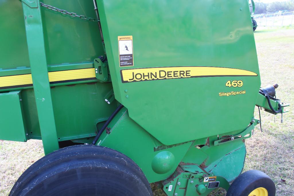 2016 John Deere 469 Silage Special round baler