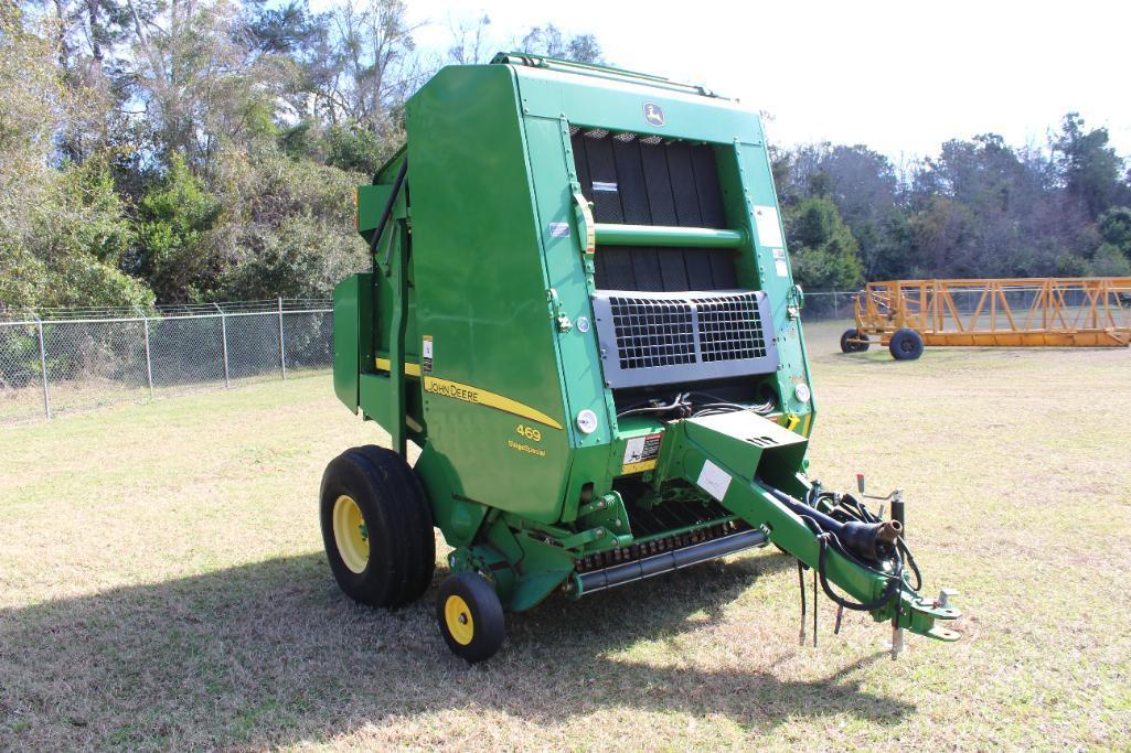 2016 John Deere 469 Silage Special round baler