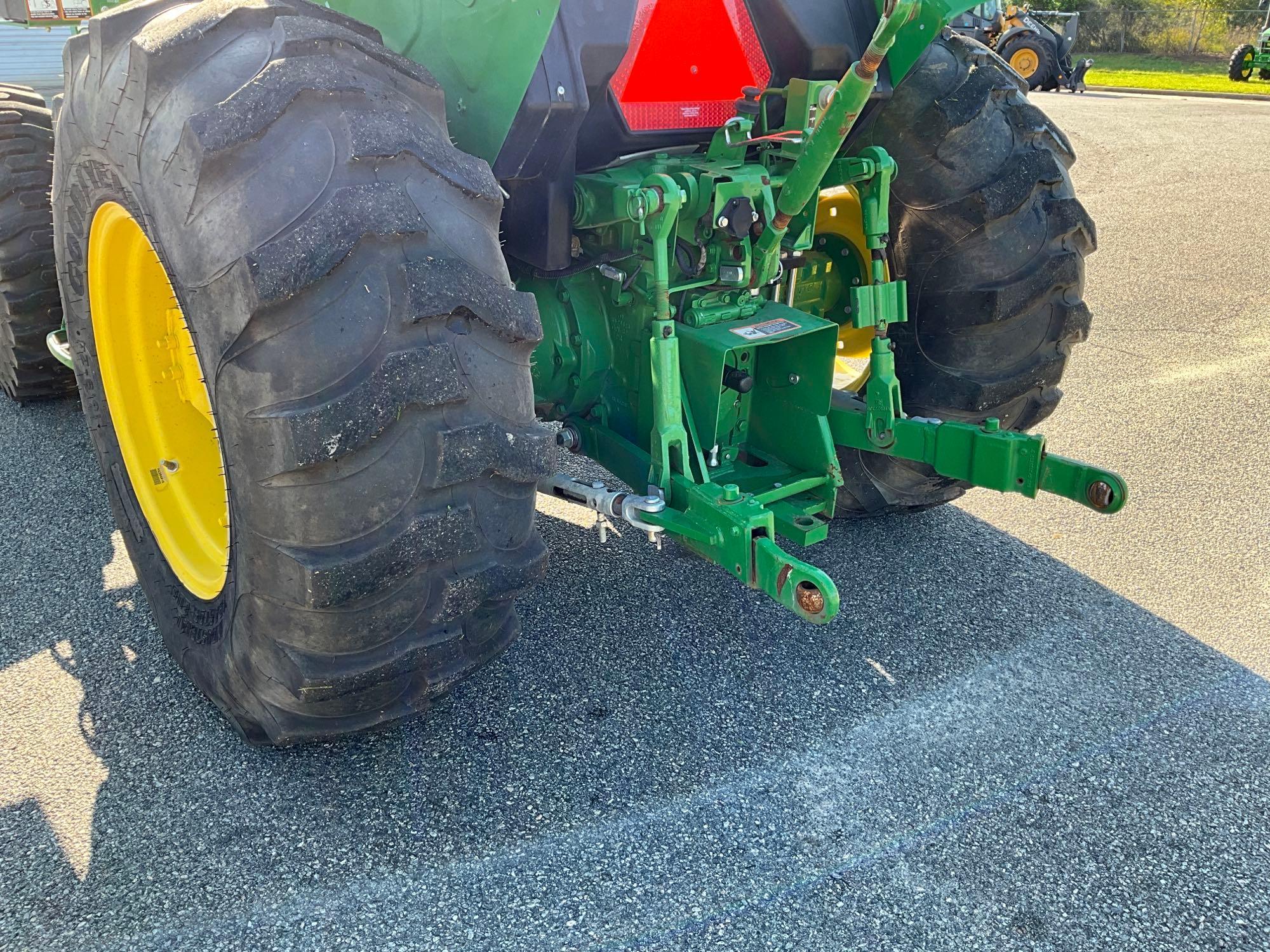 2021 John Deere 5075E