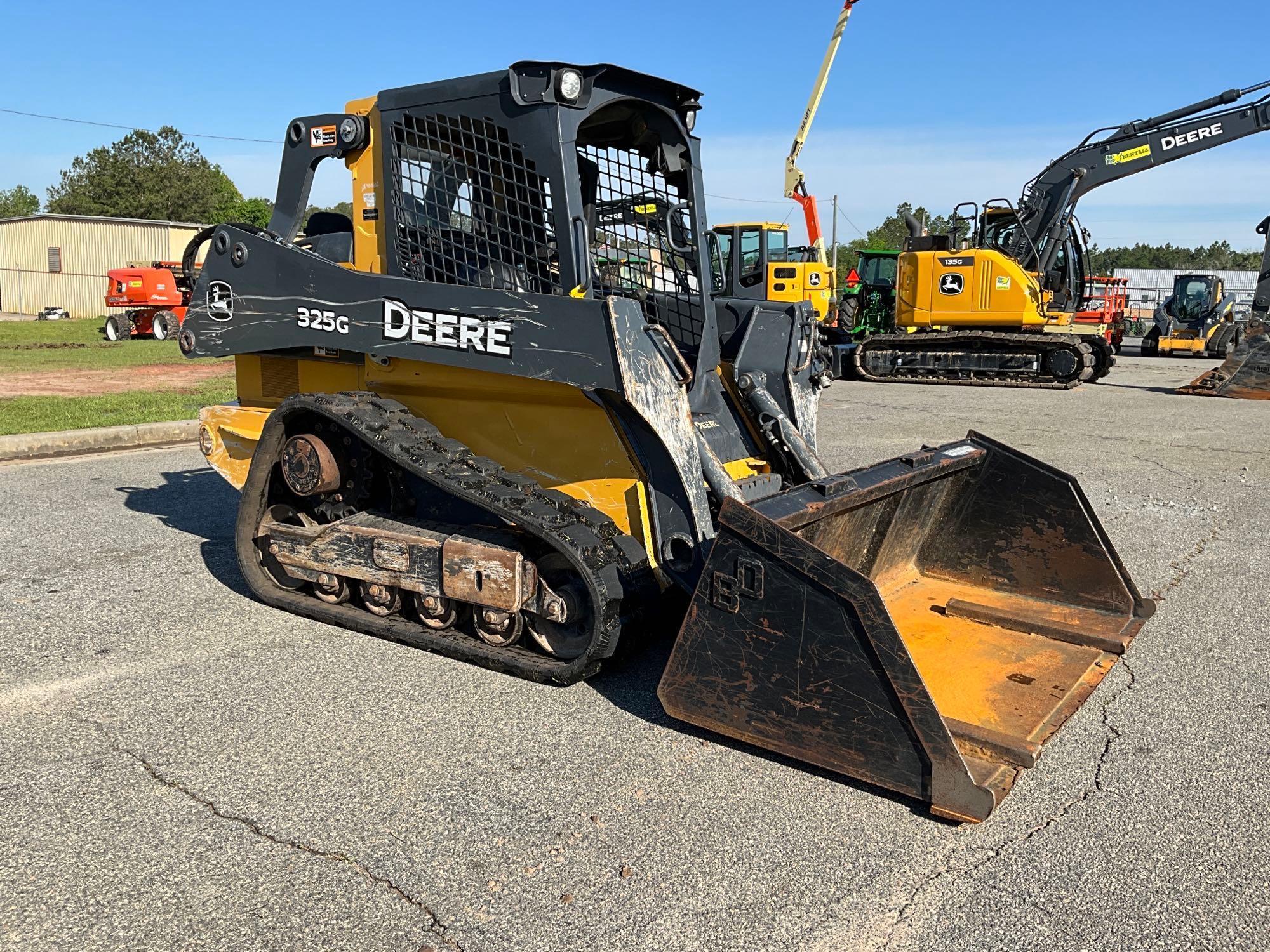 2019 John Deere 325G track loader