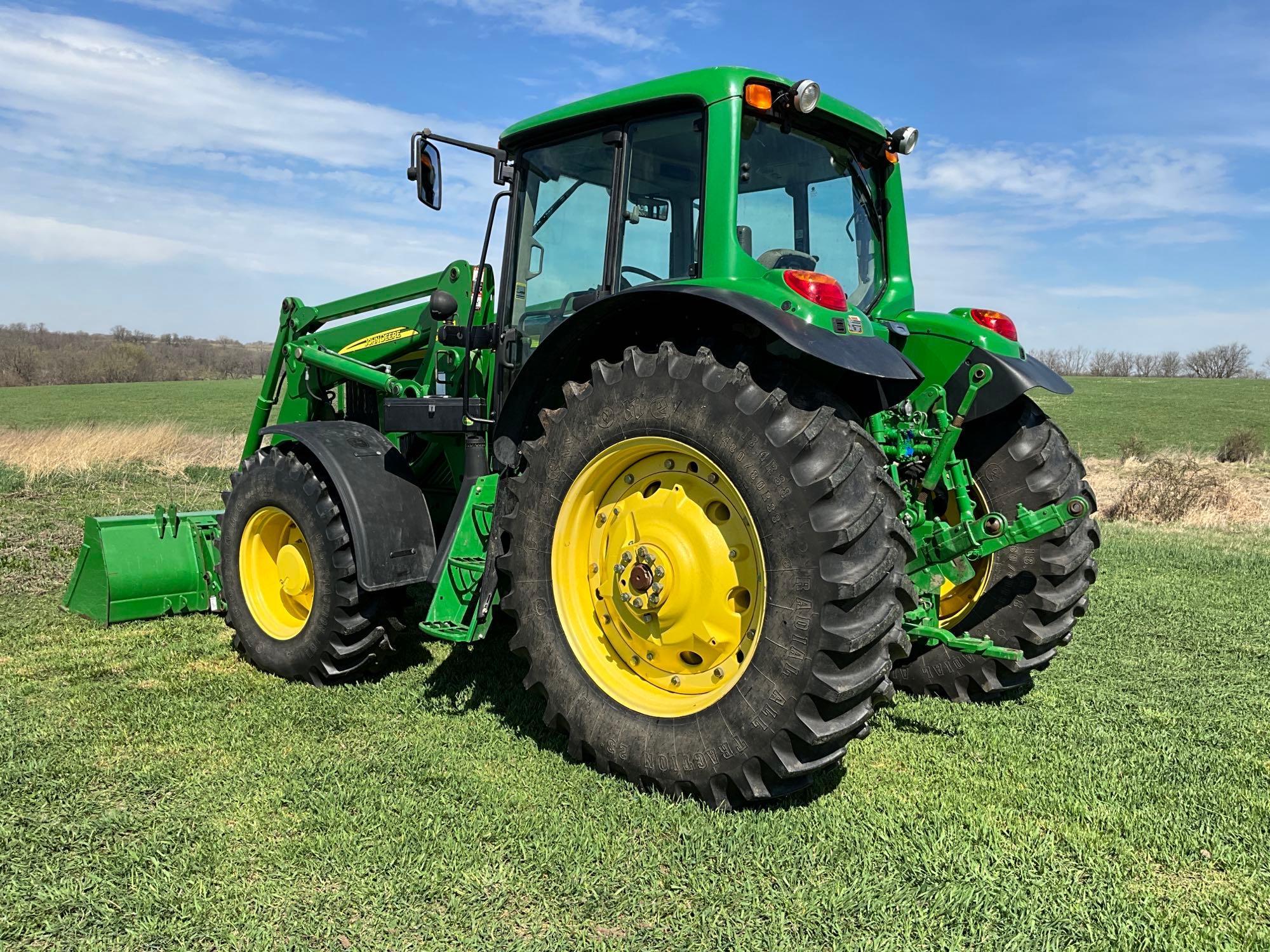 2008 John Deere 7230 Premium MFWD tractor