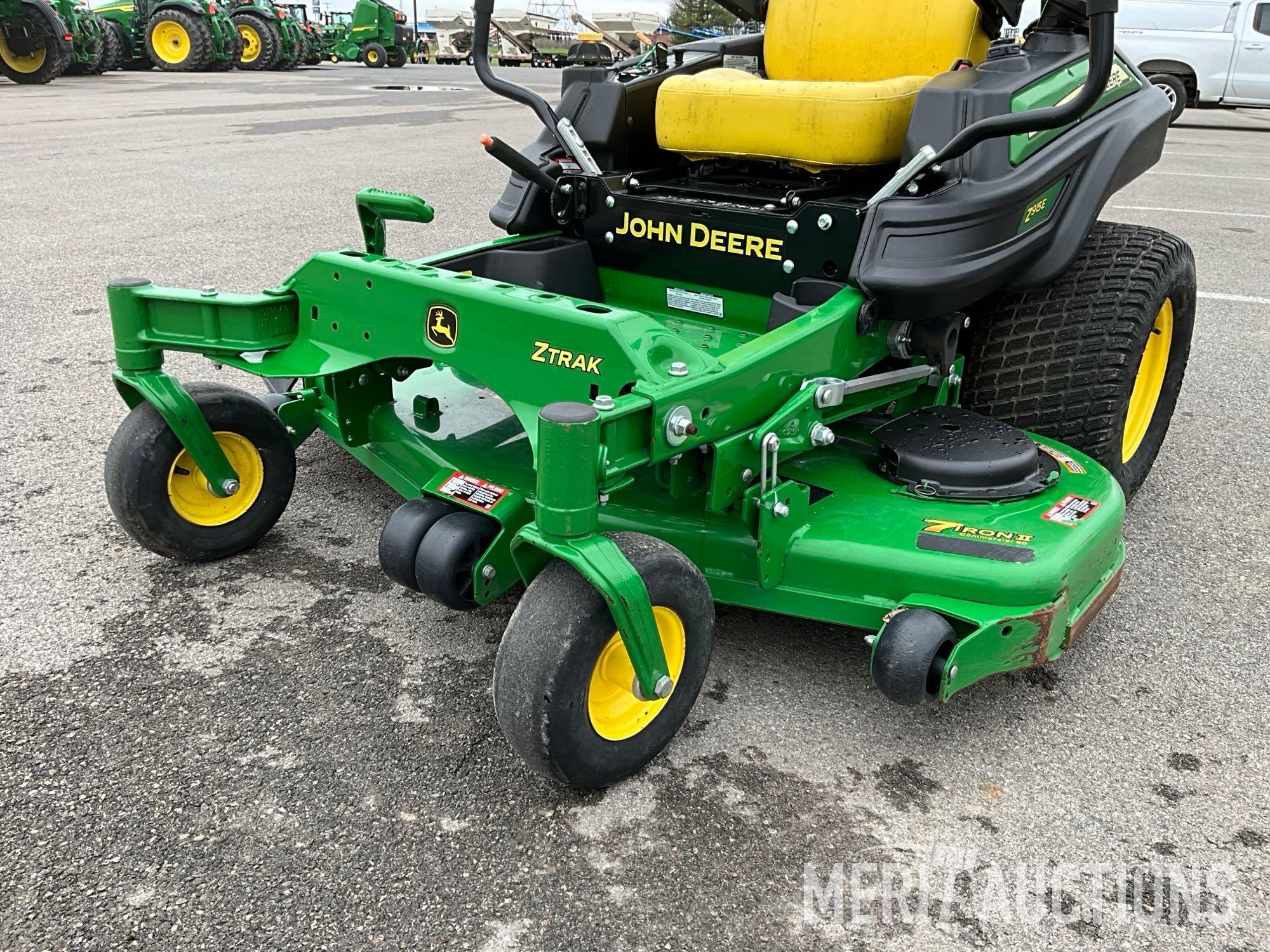 2018 John Deere Z915E