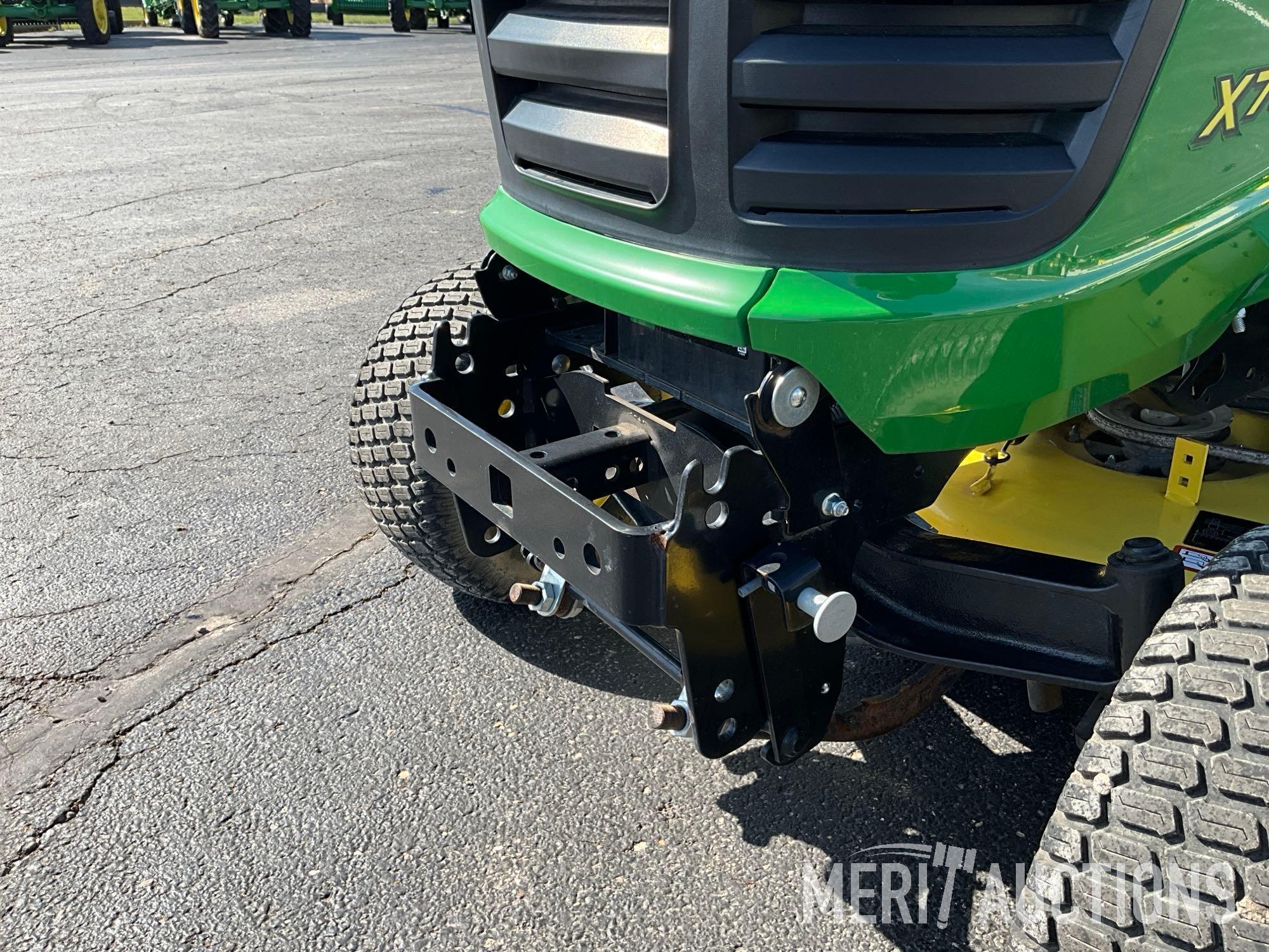 2016 John Deere X730