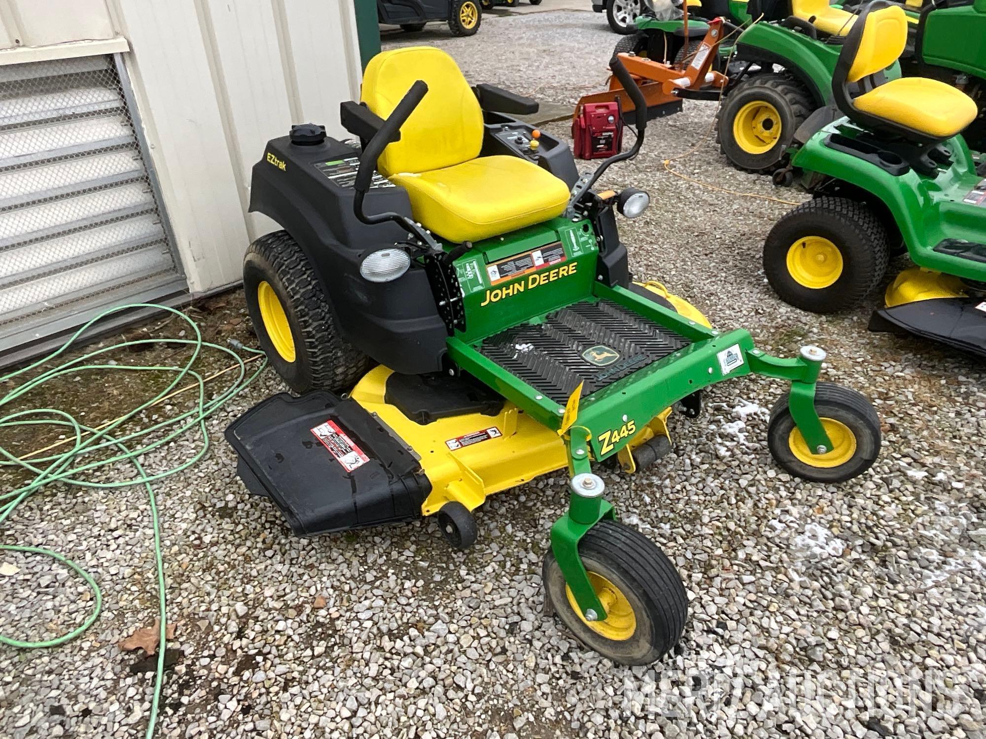 John Deere Z445C