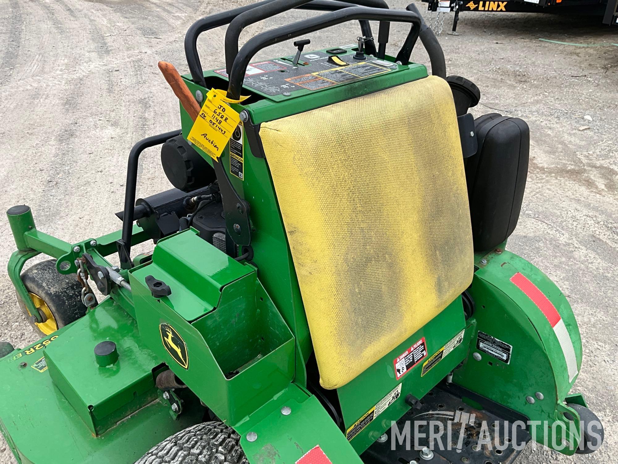 2017 John Deere 652R