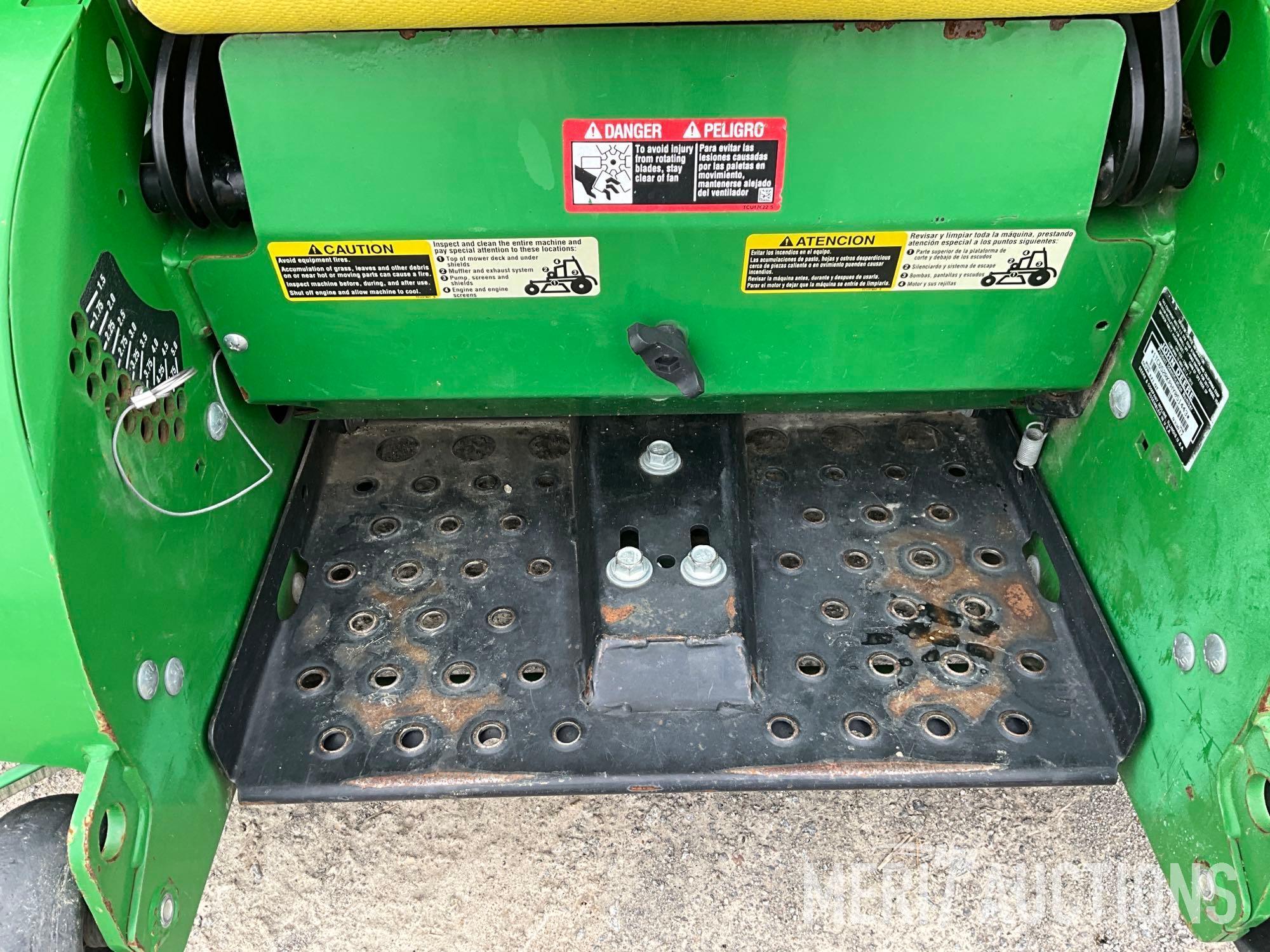 2017 John Deere 652R