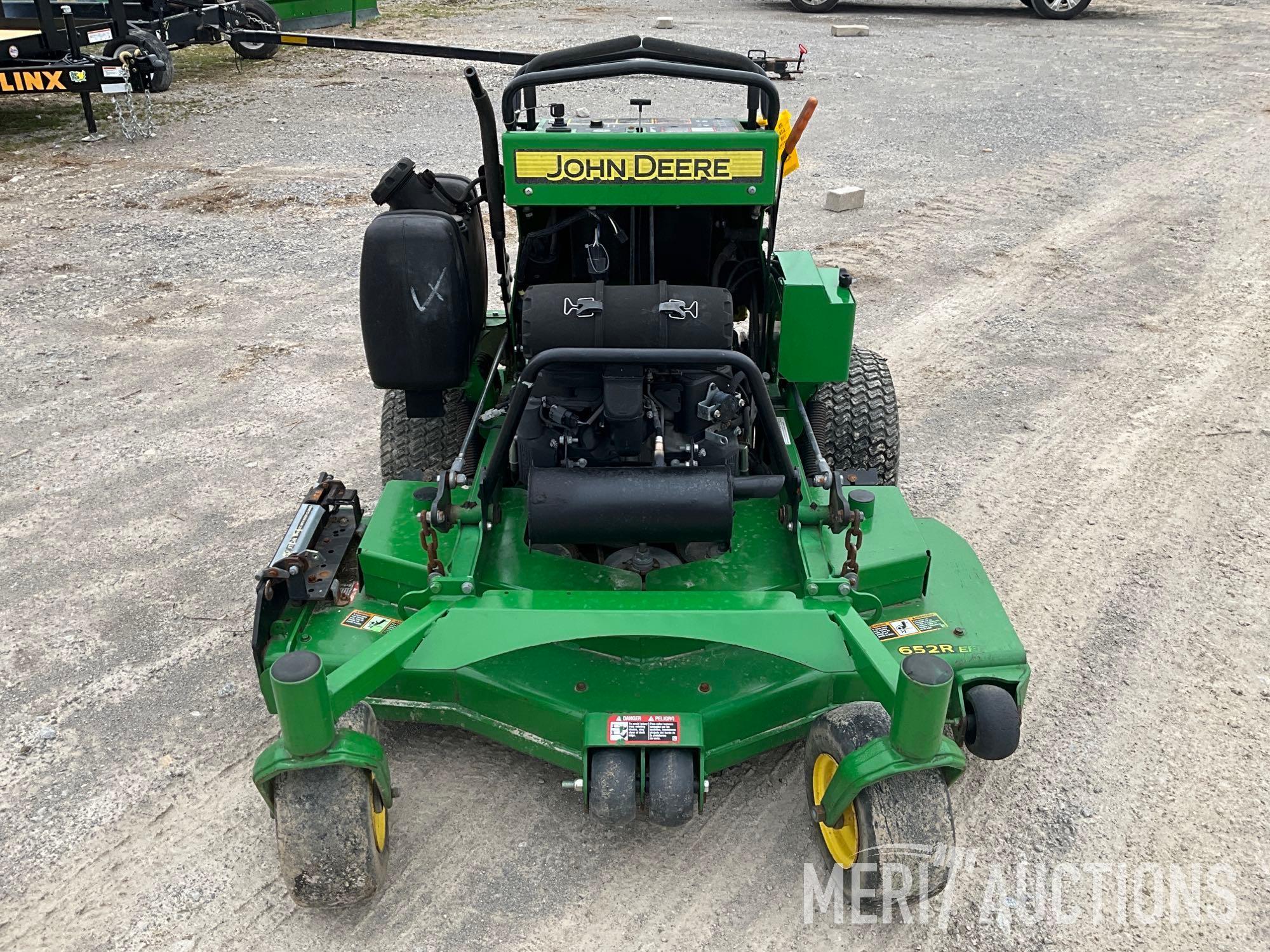 2017 John Deere 652R