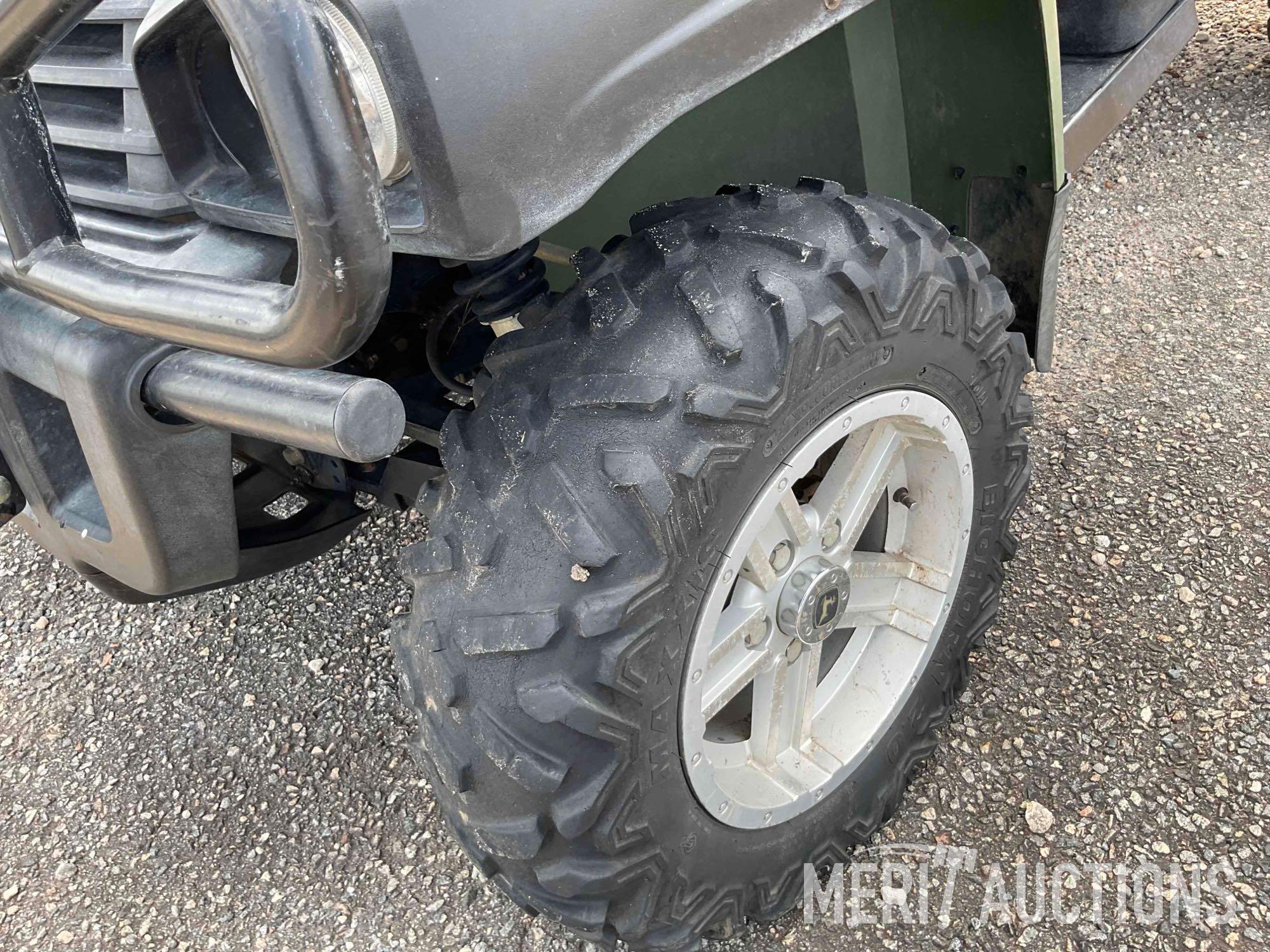 2011 John Deere 825i Gator