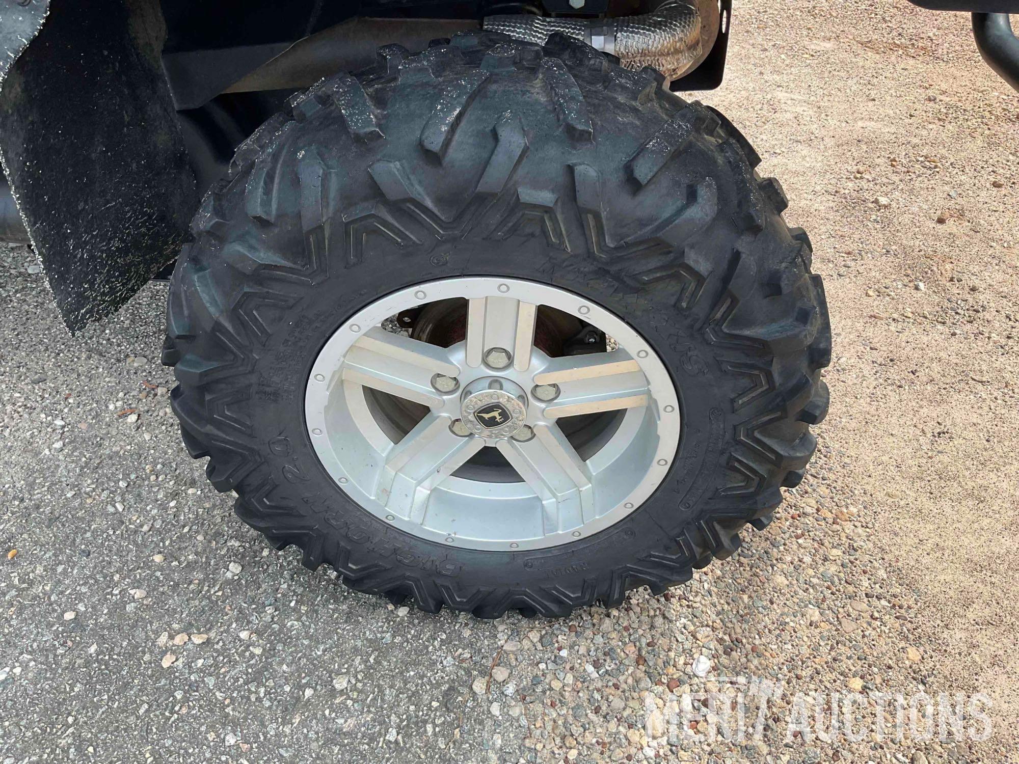 2011 John Deere 825i Gator