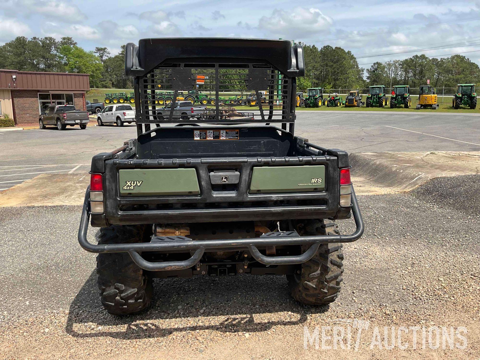 2011 John Deere 825i Gator