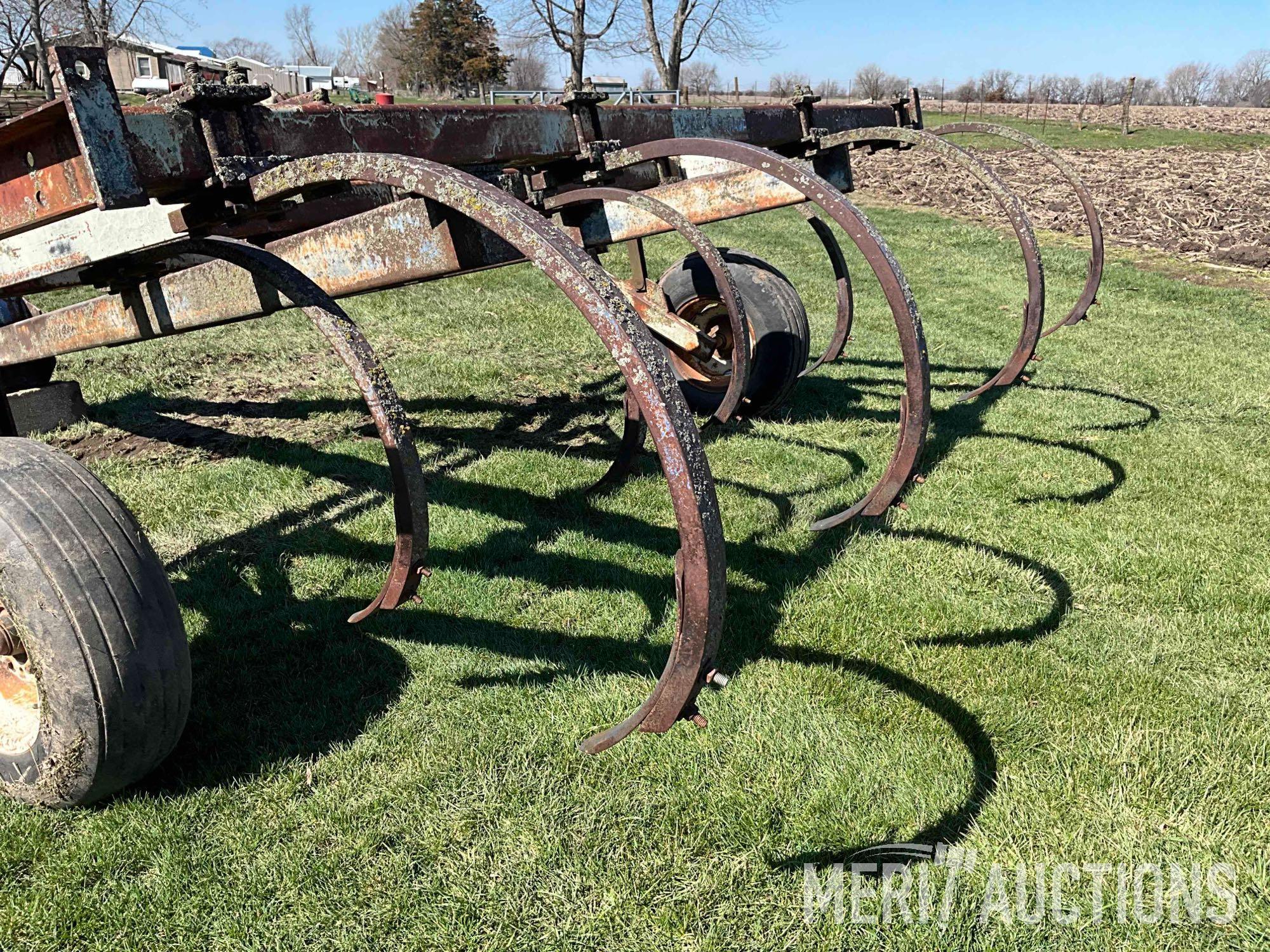 DMI 8 shank 10ft. chisel plow