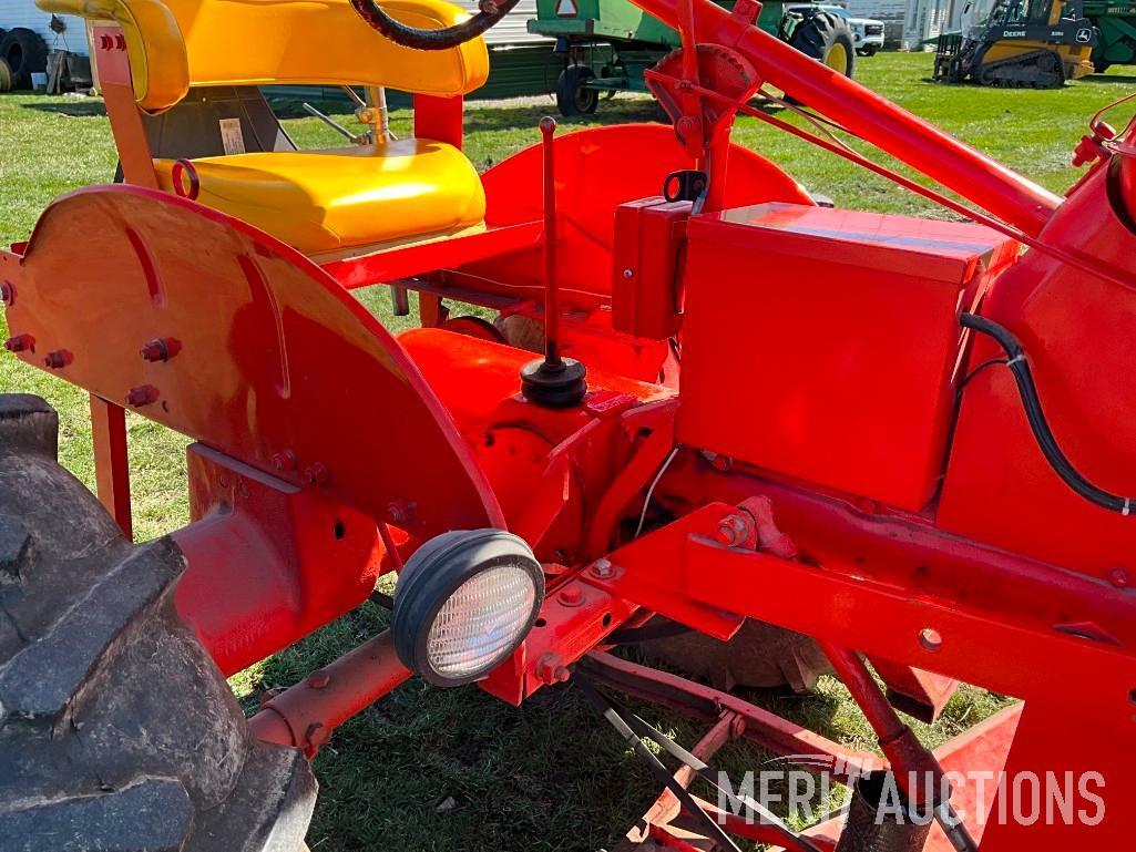 Allis Chalmers C gas tractor