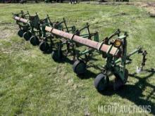 John Deere 6 row 30in. 3-pt. cultivator