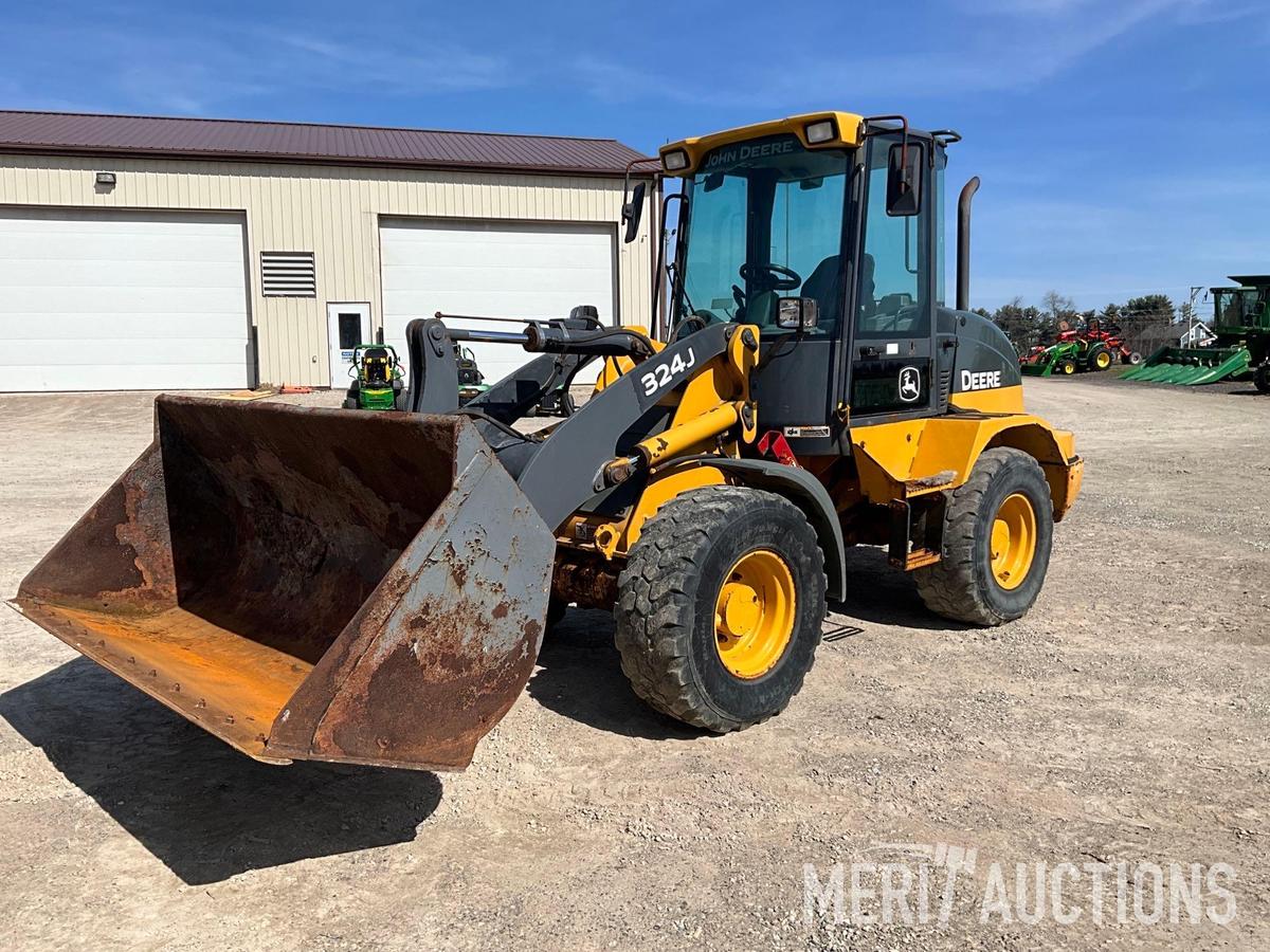 2014 John Deere 324J