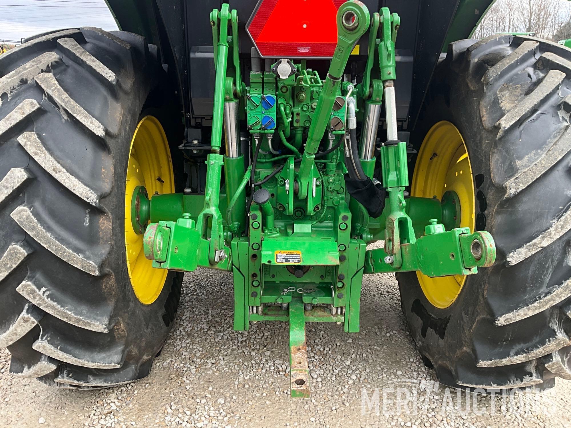 2019 John Deere 6110M