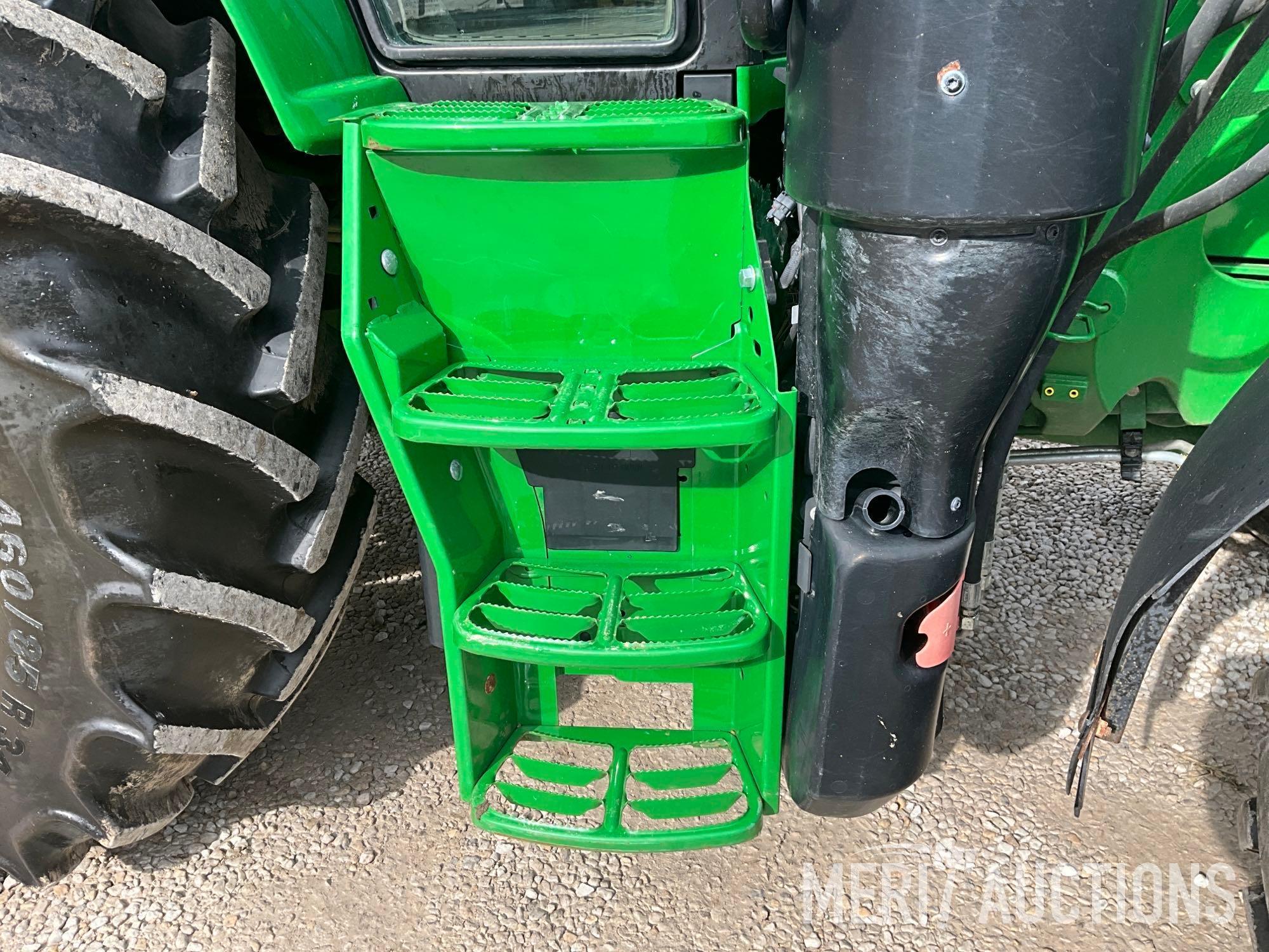 2019 John Deere 6110M