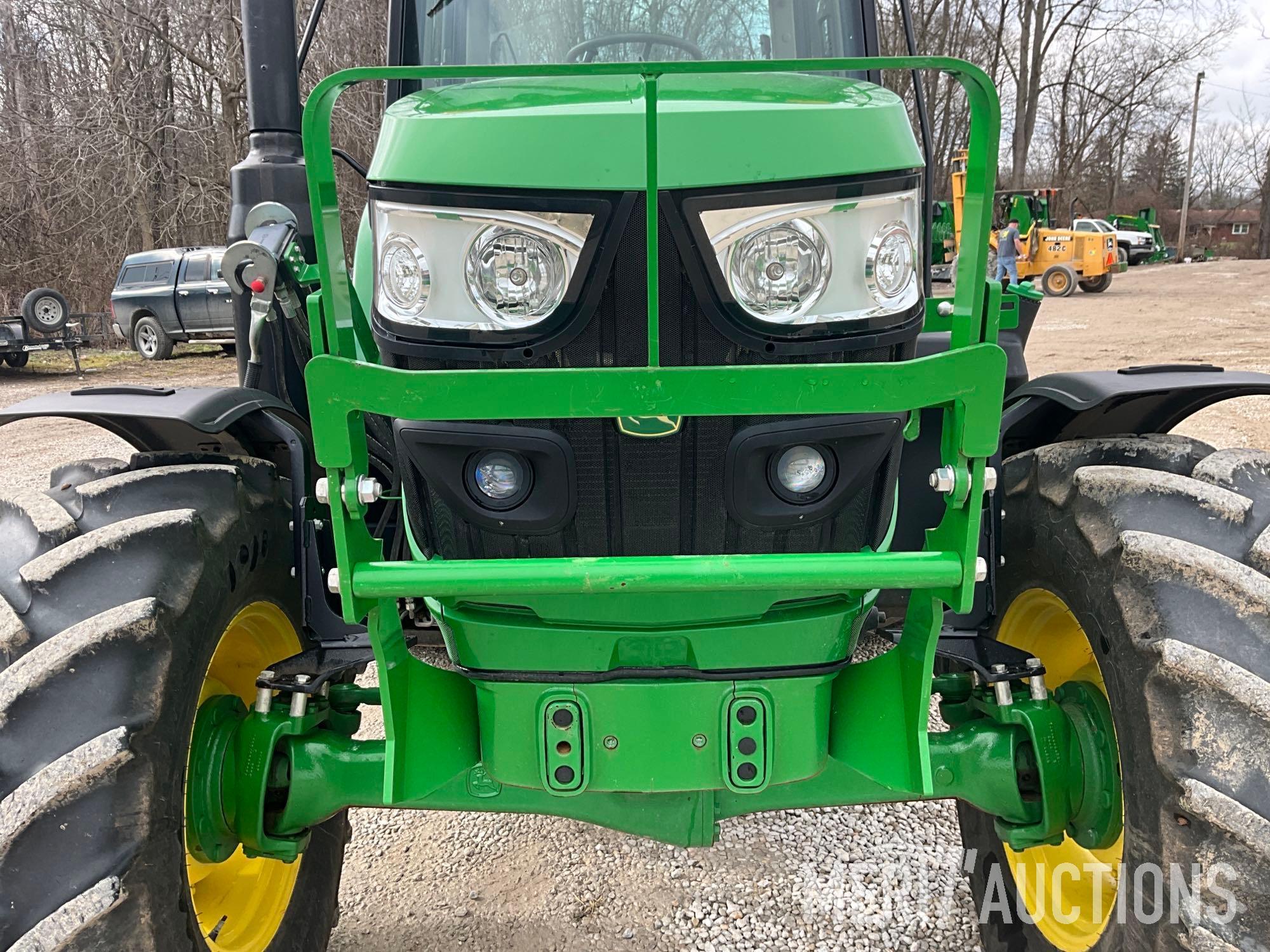 2019 John Deere 6110M