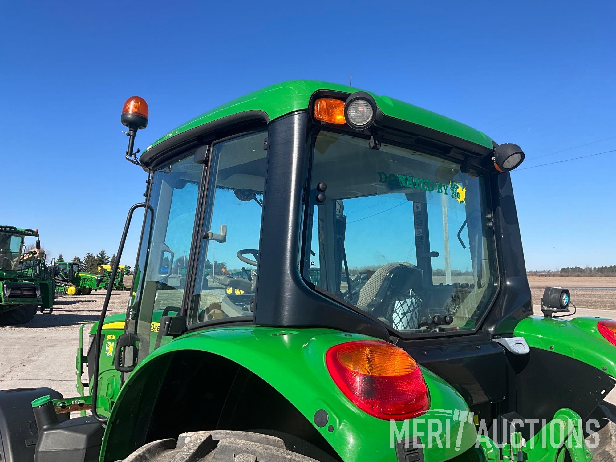 2019 John Deere 6110M