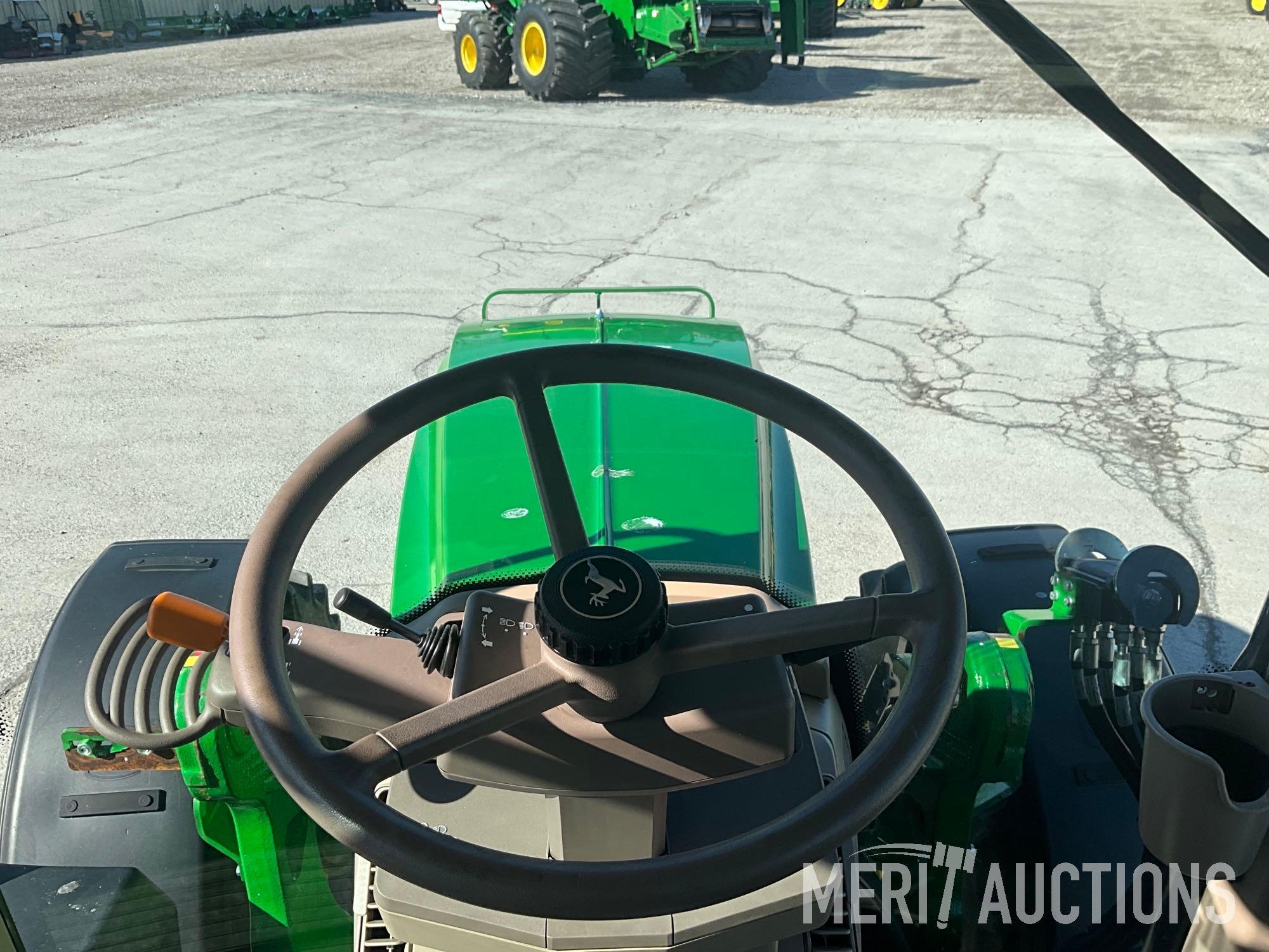 2019 John Deere 6110M