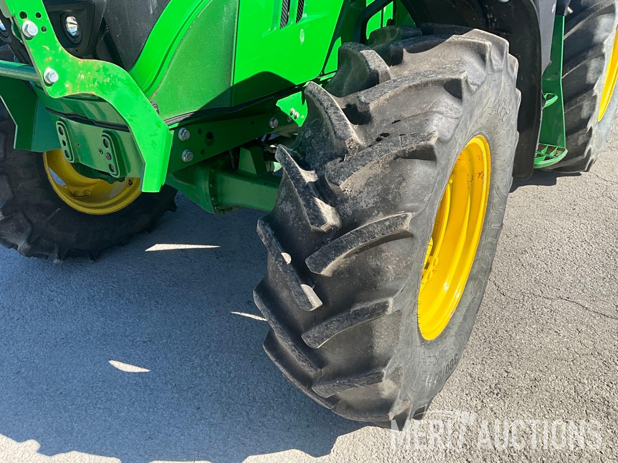 2019 John Deere 6110M