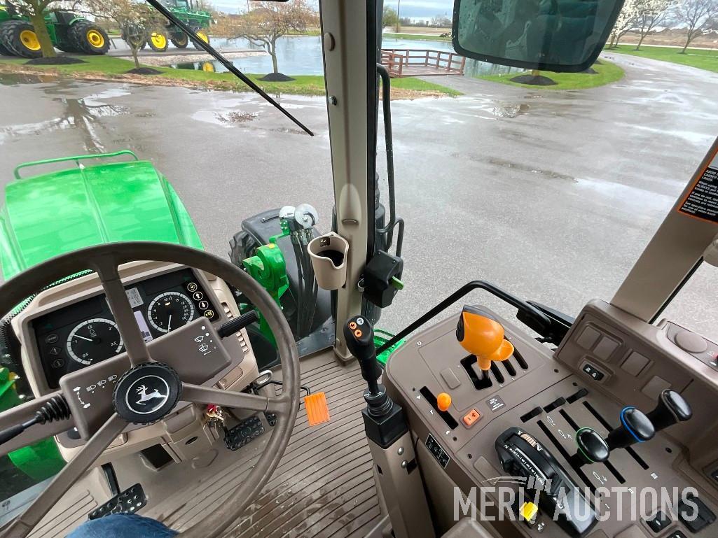 2019 John Deere 6110M