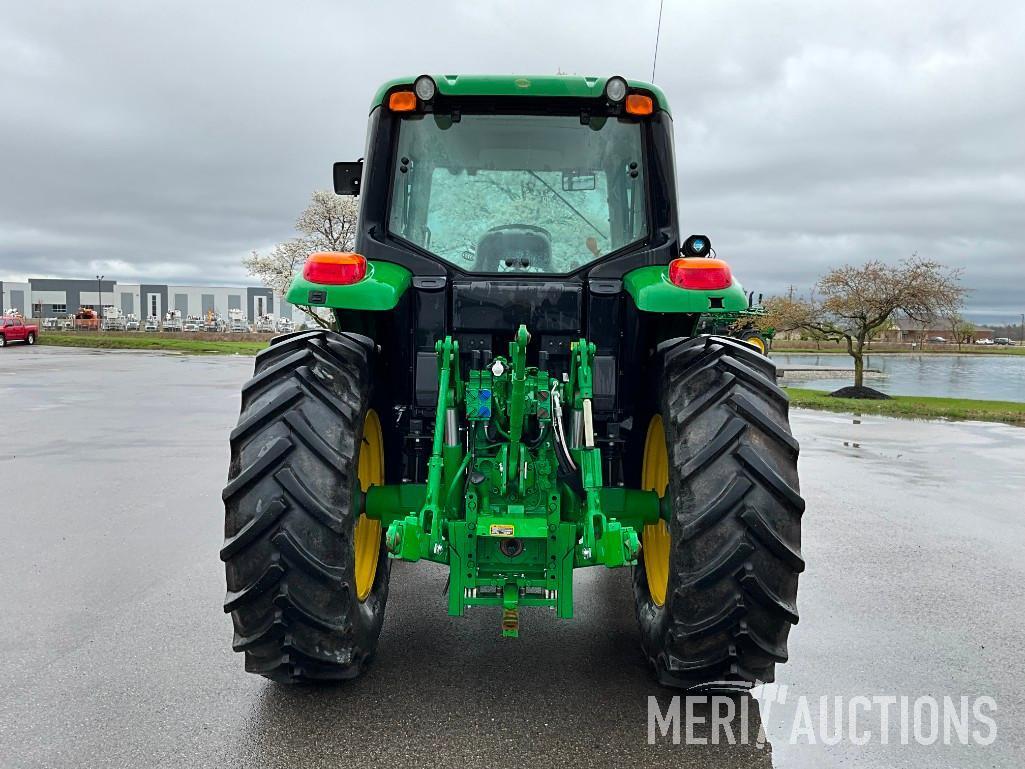 2019 John Deere 6110M