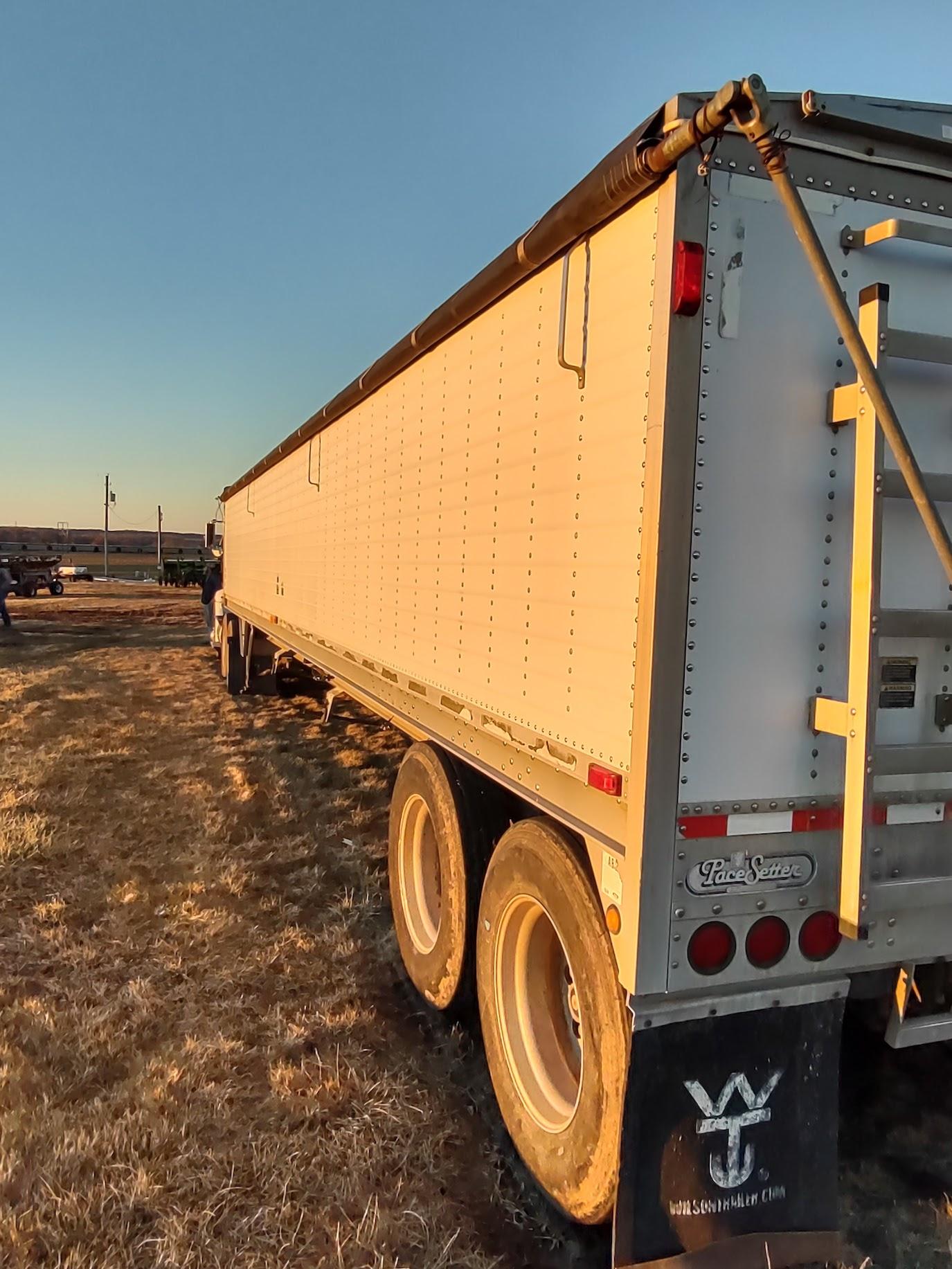 Wilson Hopper Bottom Grain Trailer