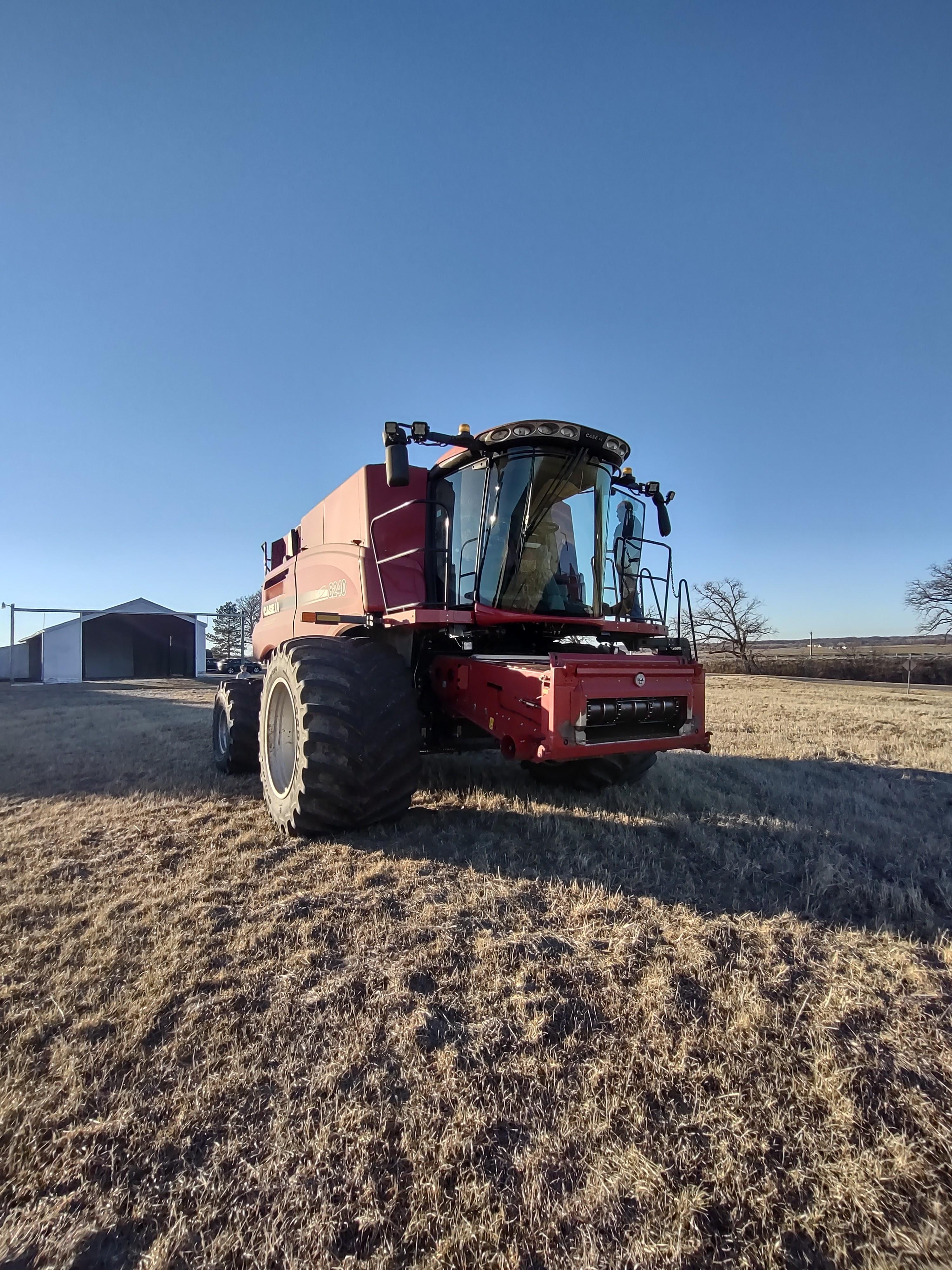 2017 Case IH 8240 Combine