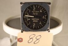 Teledyne avionics vertical speed indicator IVSI PN SLZ9200 type H6LT