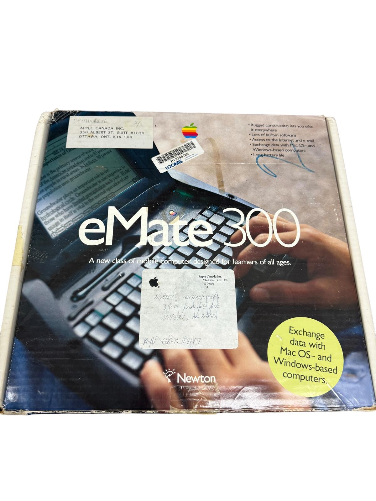 Apple Newton eMate 300 with box