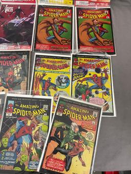 Spiderman Collectible Series and Uncanny X-Men Comic Book Lot