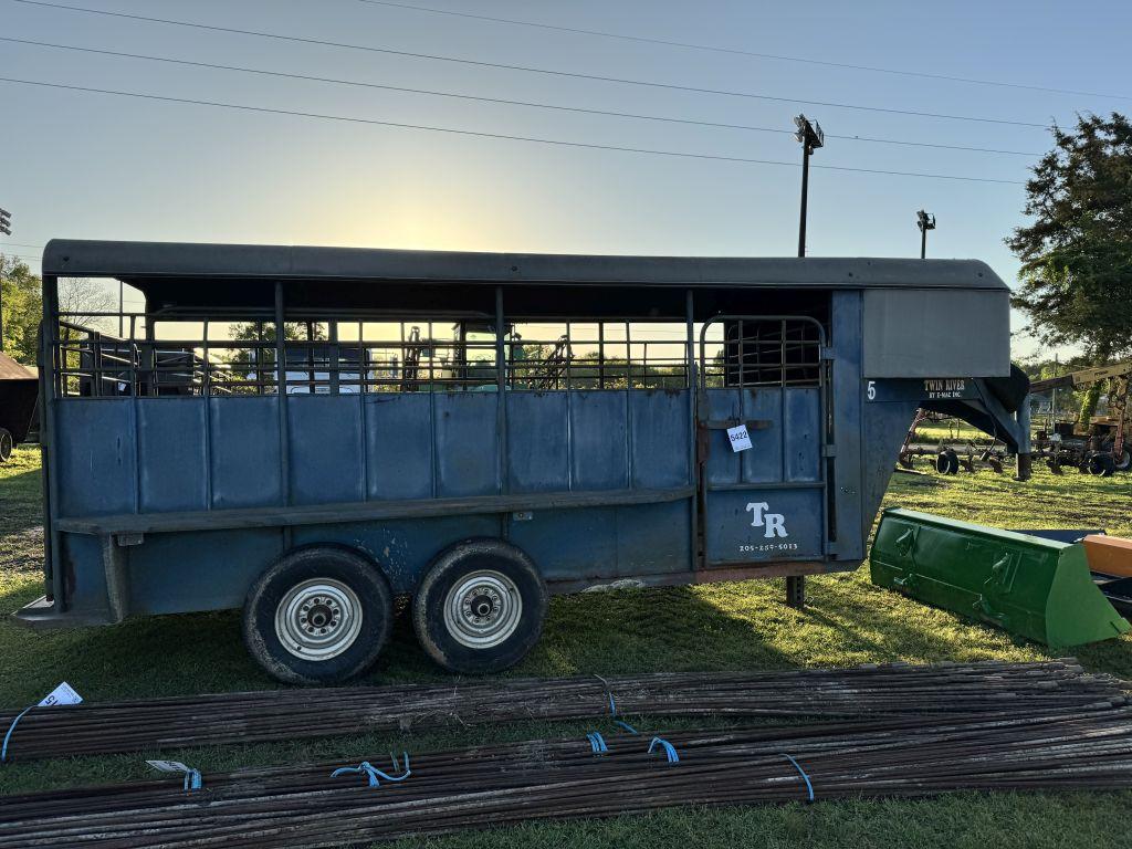 Twin River stock trailer