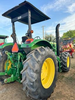 John Deere 6125M