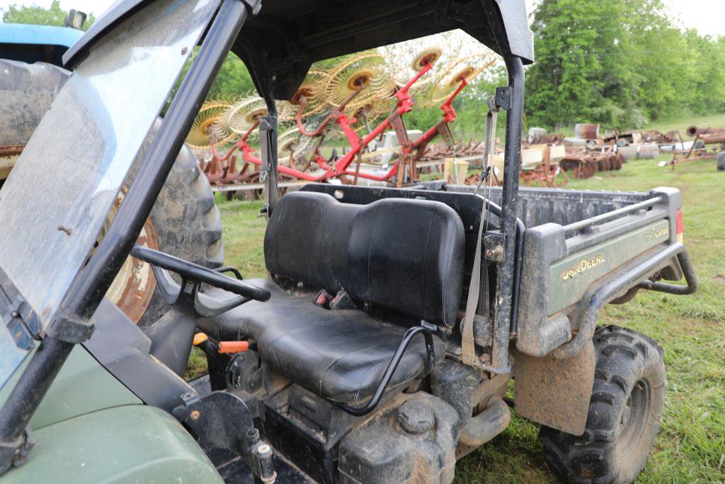 John Deere Gator