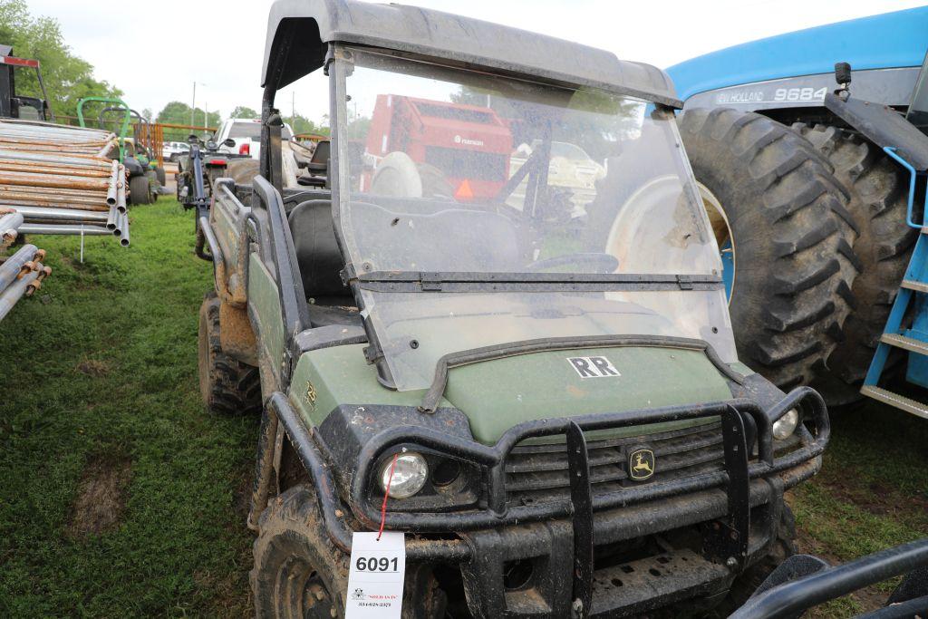 John Deere Gator