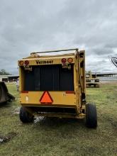 Vermeer 605XL hay baler