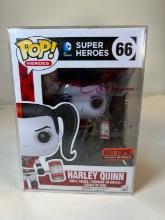 SIGNED FUNKO - HARLEY QUINN DC SUPERHEROES #66 - HOT TOPIC (BY AMANDA CONNOR & JIMMY PALMIOTTI )